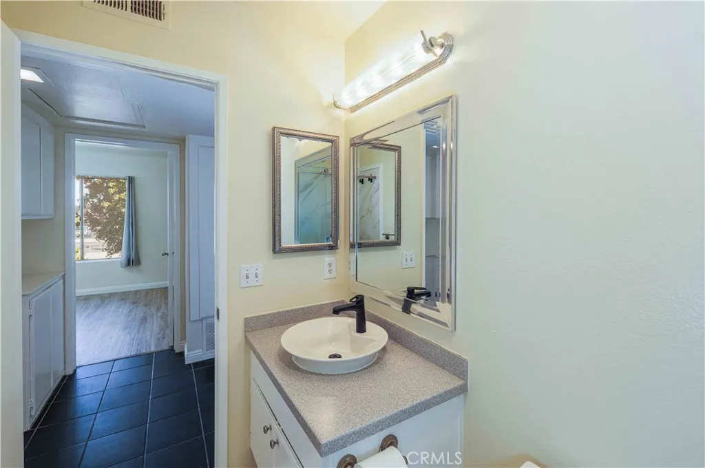 6925 Brightwood Lane 108, Garden Grove, California 92845 home-pic-21