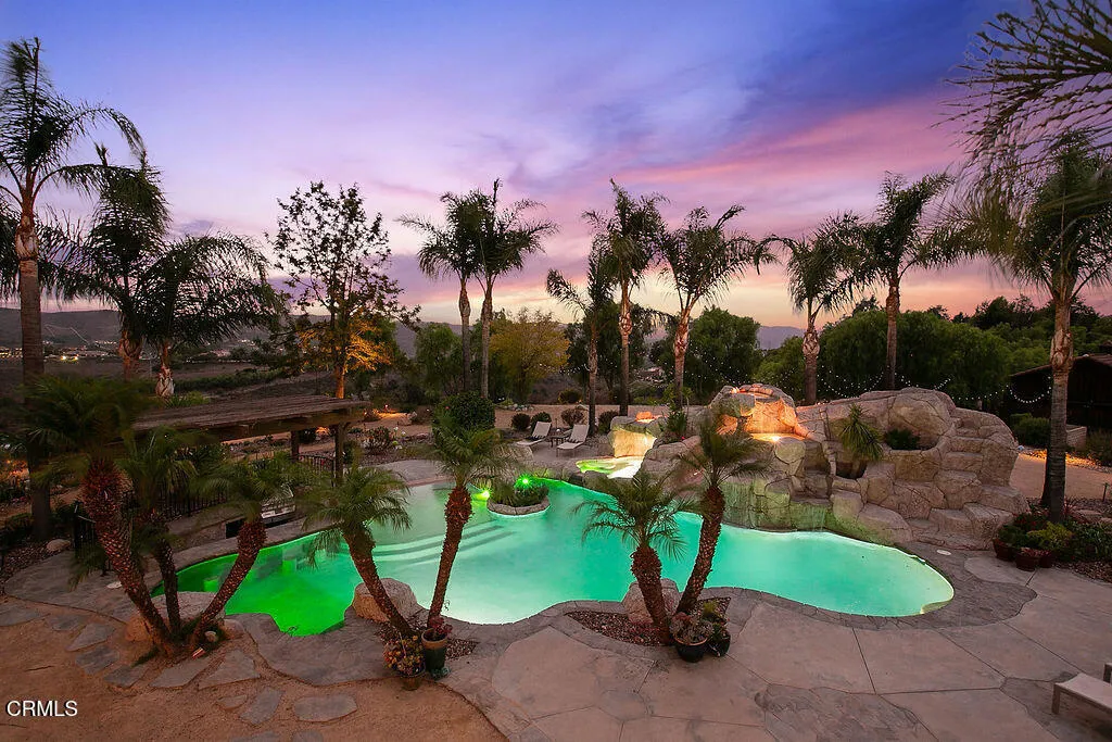 13545 Nightsky Drive, Camarillo, California 93012 home-pic-11