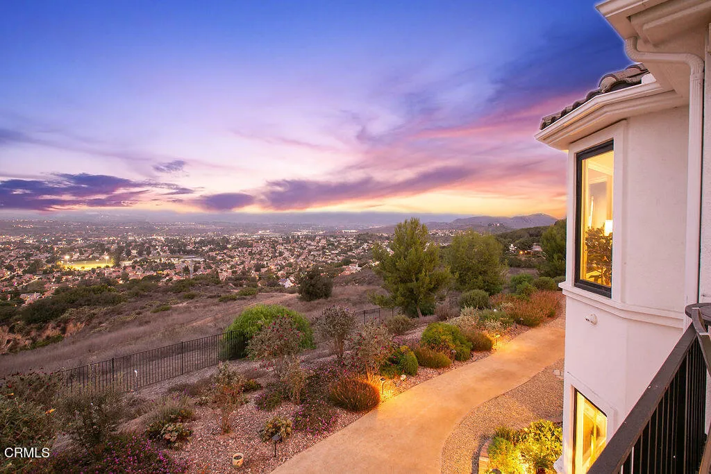 13545 Nightsky Drive, Camarillo, California 93012 home-pic-12