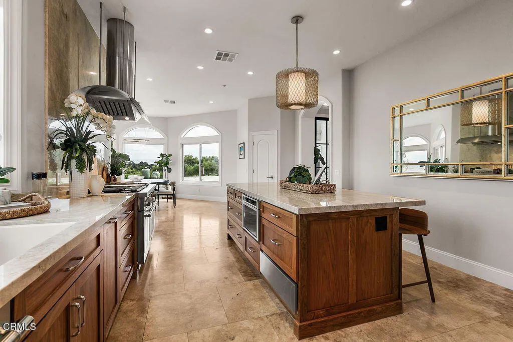 13545 Nightsky Drive, Camarillo, California 93012 home-pic-23