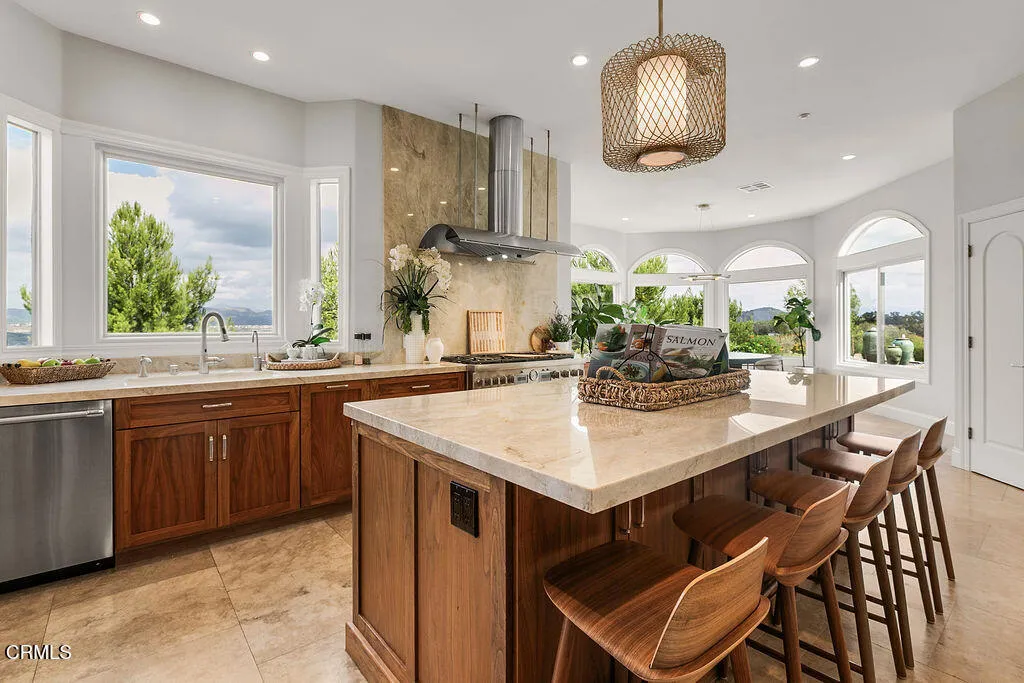 13545 Nightsky Drive, Camarillo, California 93012 home-pic-24
