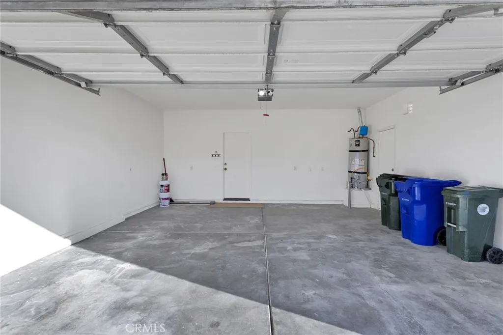 11772 Galewood, Adelanto, California 92301 home-pic-57