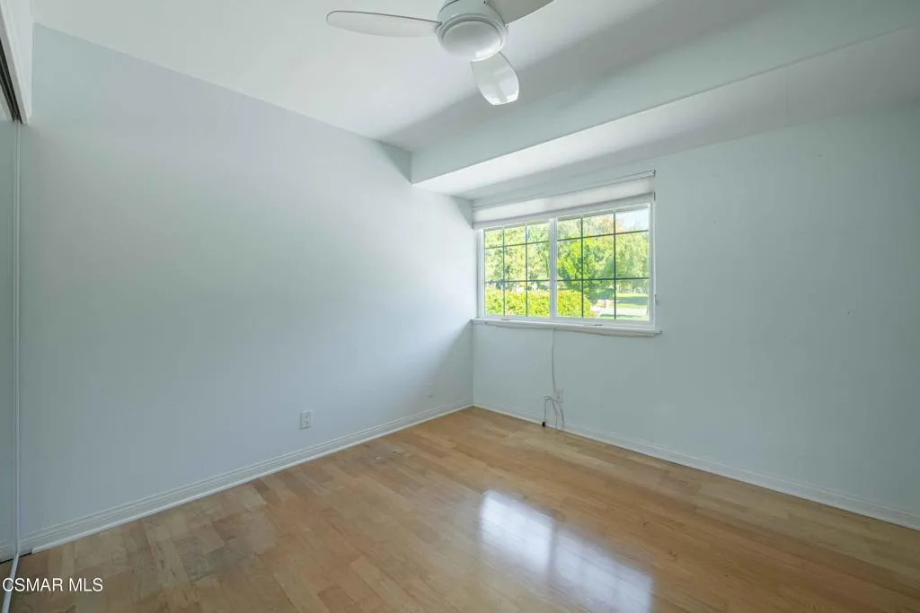 167 Kanan Road, Oak Park, California 91377 home-pic-19