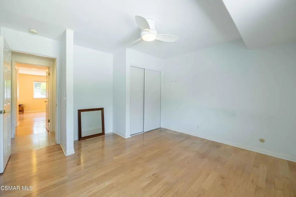 167 Kanan Road, Oak Park, California 91377 home-pic-23