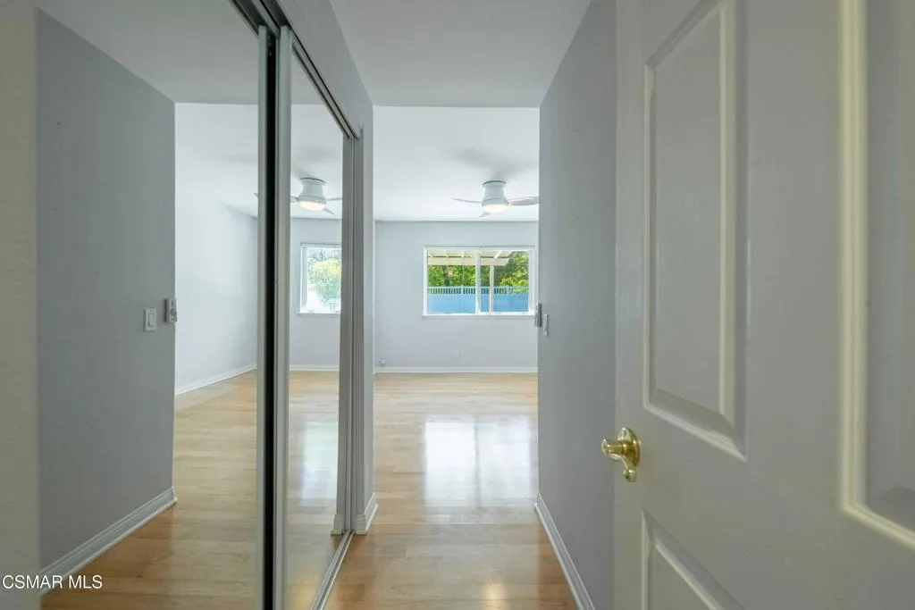167 Kanan Road, Oak Park, California 91377 home-pic-20
