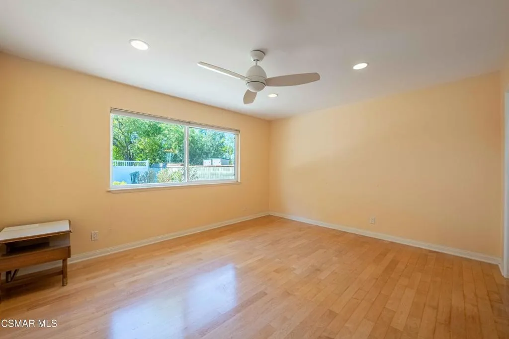 167 Kanan Road, Oak Park, California 91377 home-pic-15