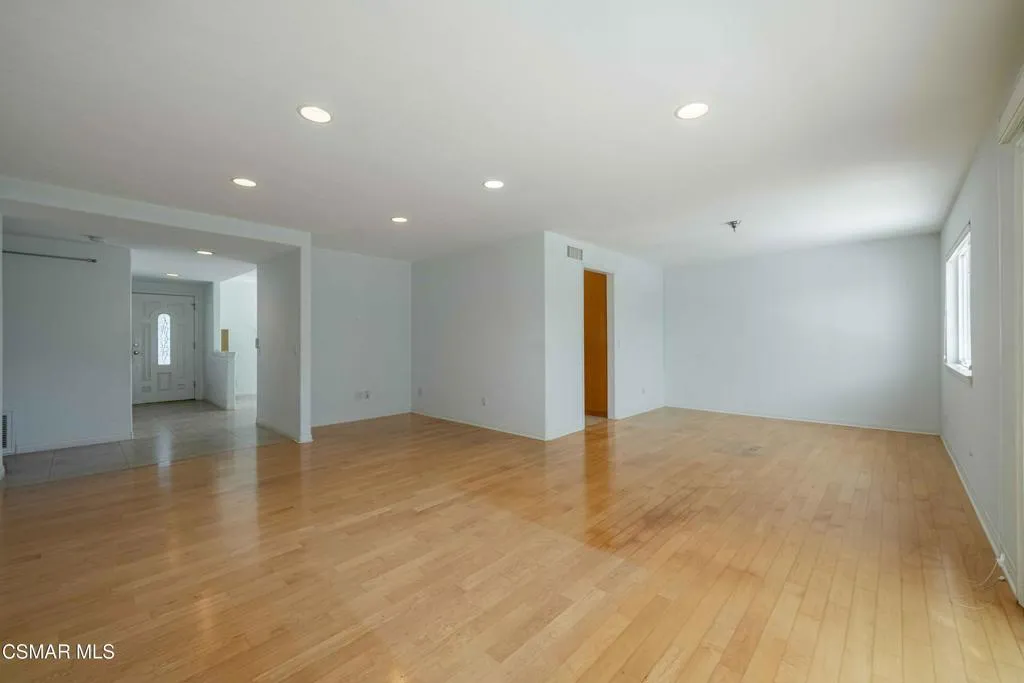 167 Kanan Road, Oak Park, California 91377 home-pic-6