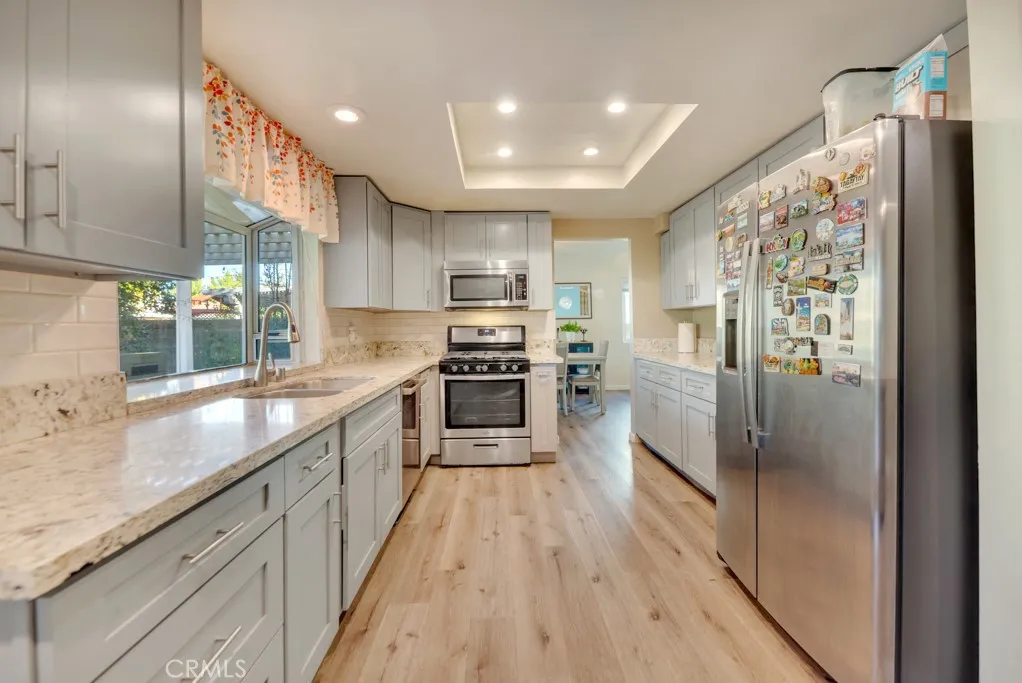 43927 Fallon Drive, Lancaster, California 93535 home-pic-10