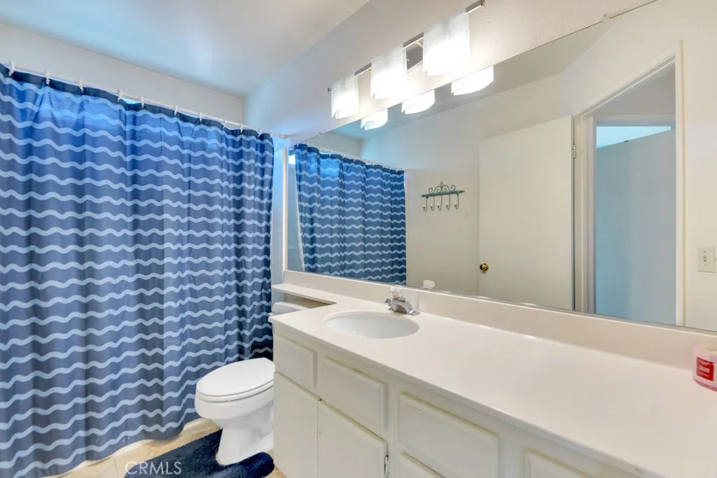 43927 Fallon Drive, Lancaster, California 93535 home-pic-23