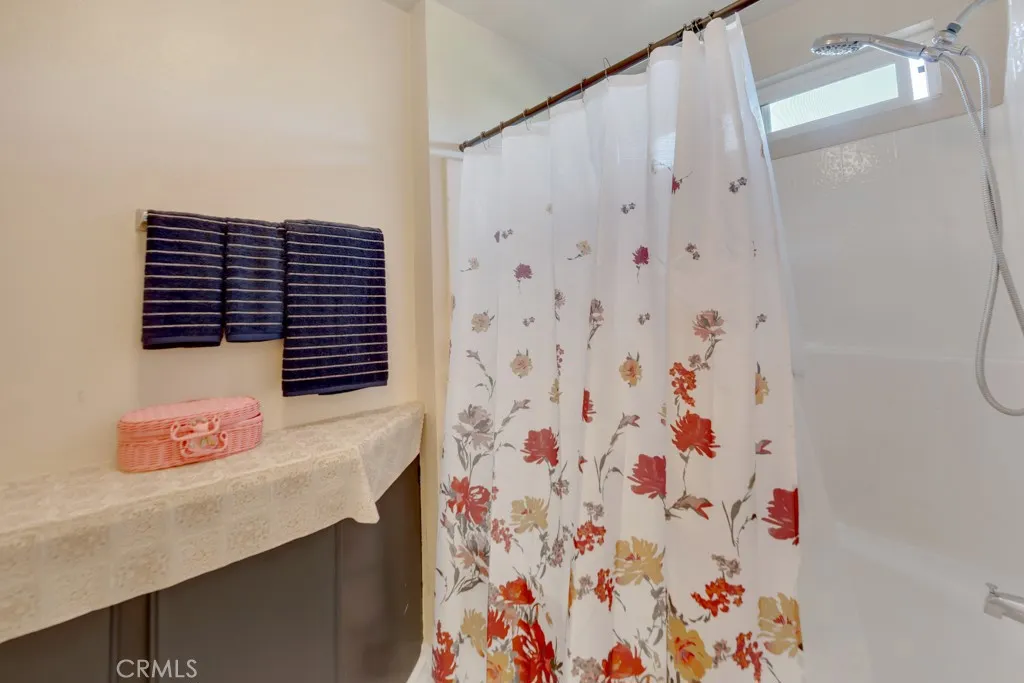 43927 Fallon Drive, Lancaster, California 93535 home-pic-21