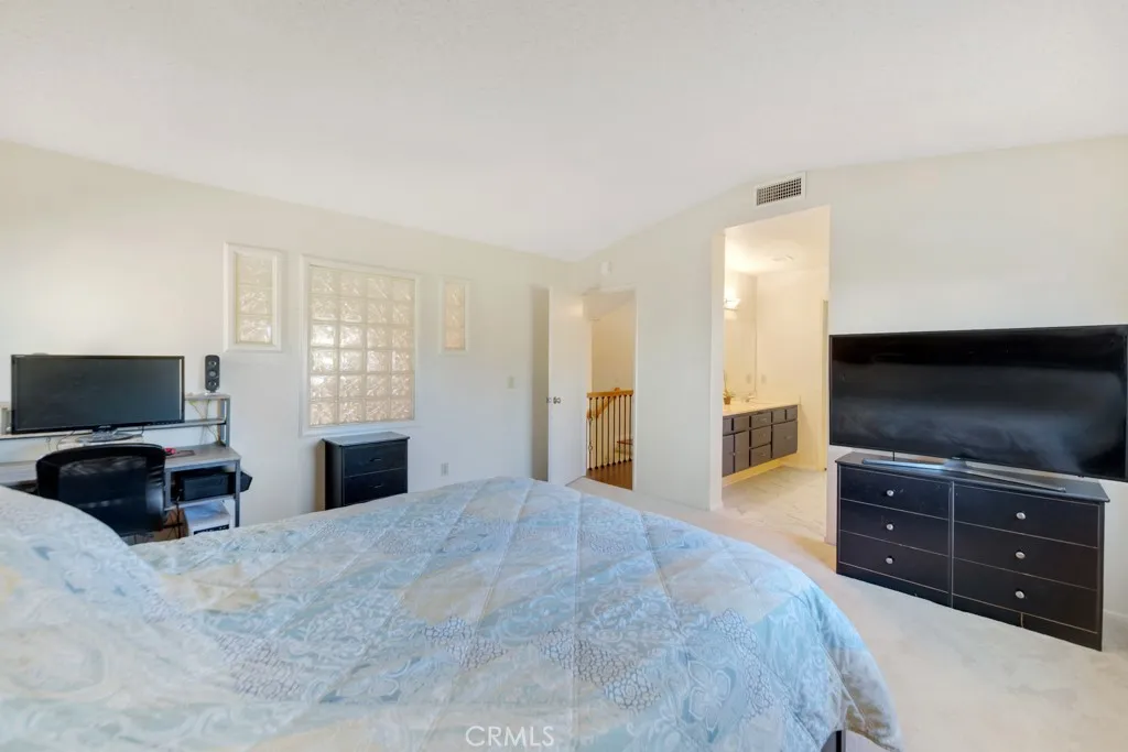 43927 Fallon Drive, Lancaster, California 93535 home-pic-19