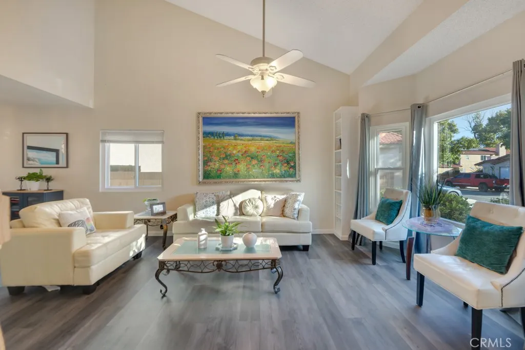 43927 Fallon Drive, Lancaster, California 93535 home-pic-3