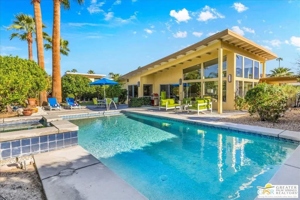 1554 E San Lucas Road, Palm Springs, California 92264 home-pic-26