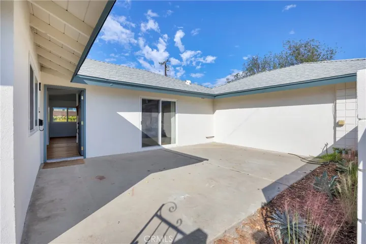 2527 E Brookside, Orange, California 92867