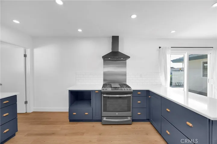 2527 E Brookside, Orange, California 92867