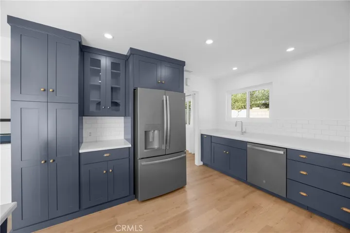 2527 E Brookside, Orange, California 92867