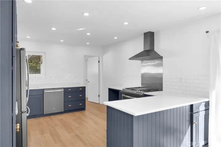 2527 E Brookside, Orange, California 92867