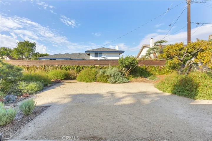 2527 E Brookside, Orange, California 92867