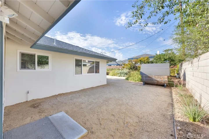 2527 E Brookside, Orange, California 92867