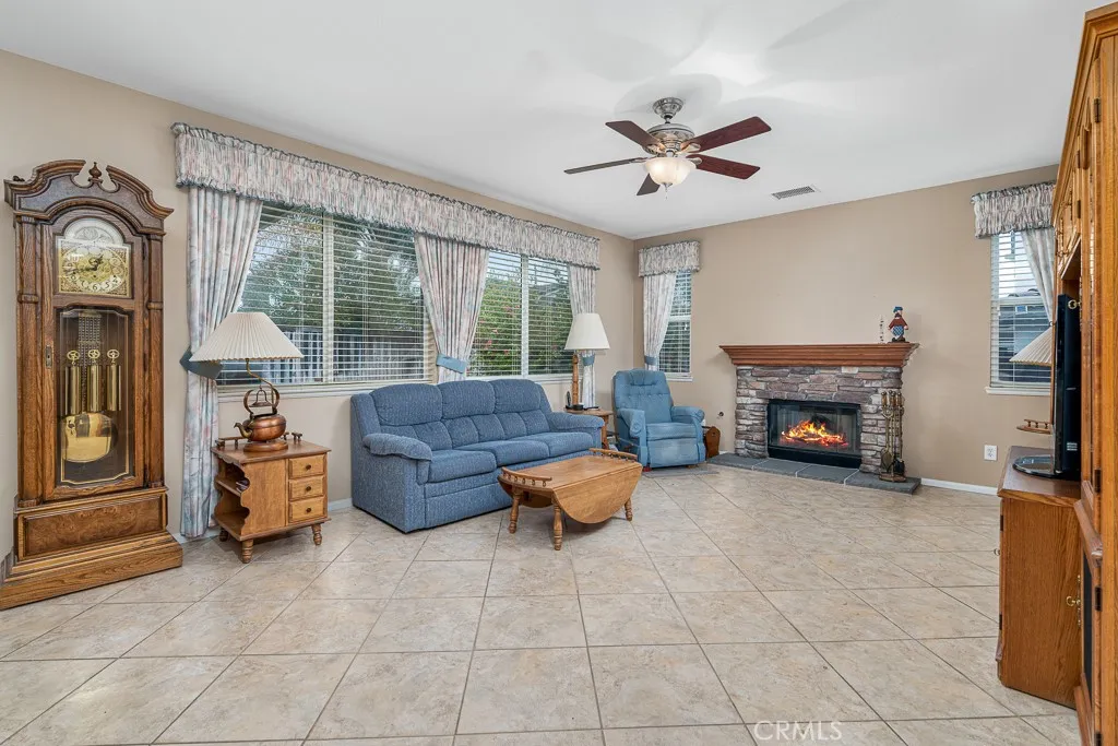 29108 Lighthouse Court, Menifee, California 92585 home-pic-21