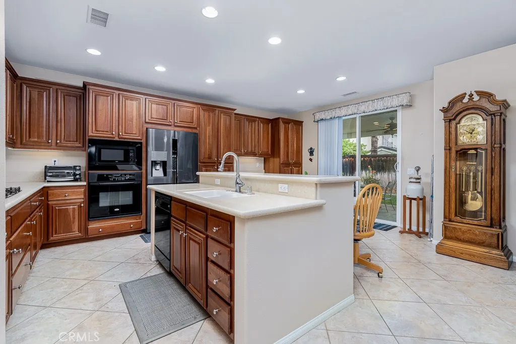 29108 Lighthouse Court, Menifee, California 92585 home-pic-23