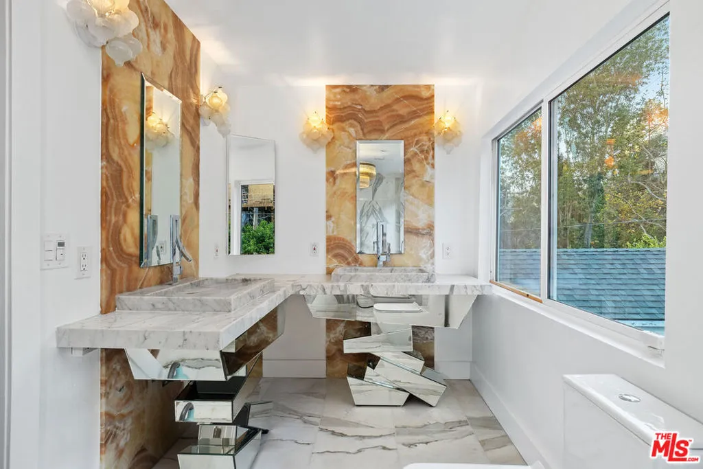 2250 Nichols Canyon Road, Los Angeles, California 90046 home-pic-6