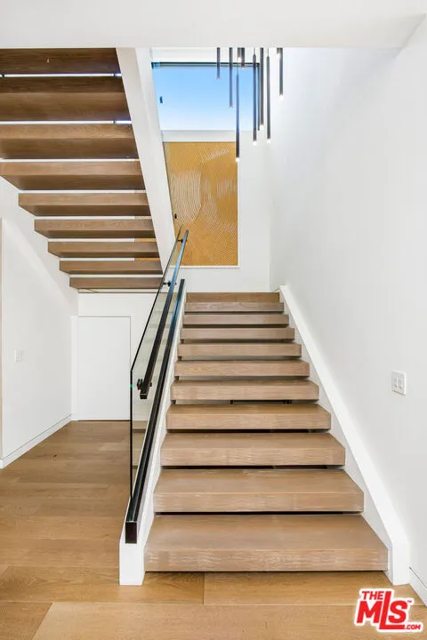 347 N Alfred Street, Los Angeles, California 90048 home-pic-21