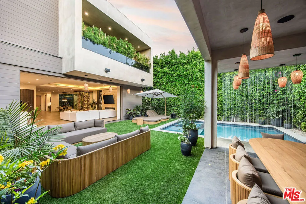 347 N Alfred Street, Los Angeles, California 90048 home-pic-18