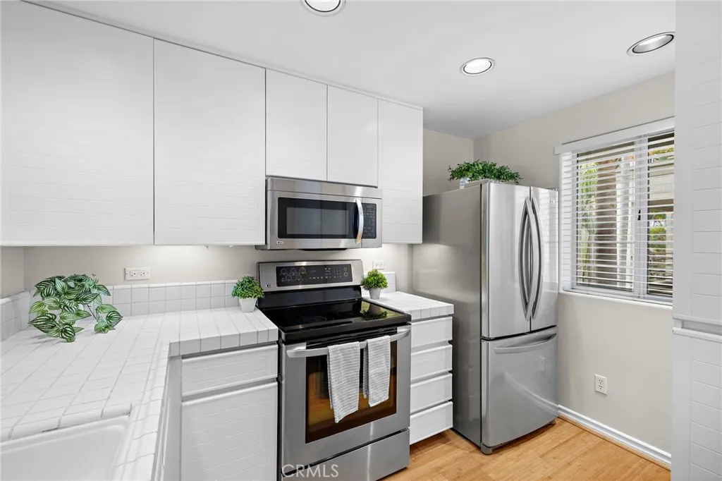2243 Martin Street 310, Irvine, California 92612 home-pic-6