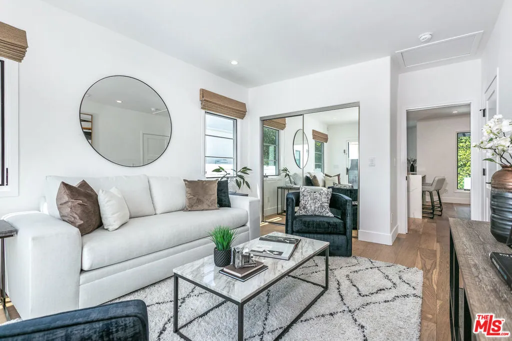 732 N Cherokee Avenue, Los Angeles, California 90038 home-pic-8