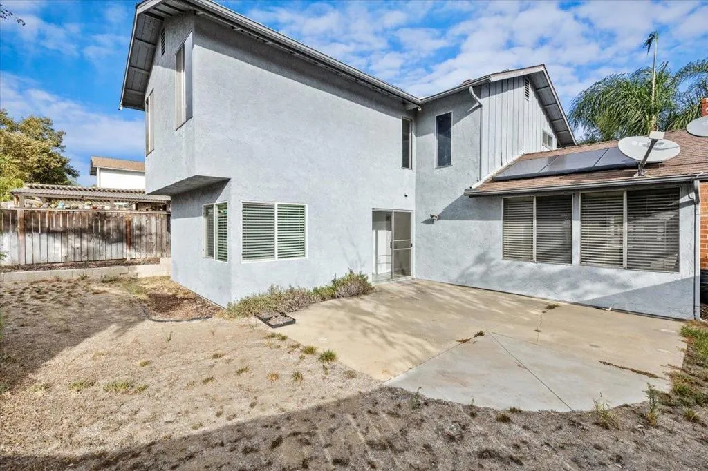 401 Blueridge Place, Escondido, California 92026 home-pic-26