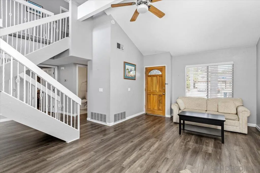 401 Blueridge Place, Escondido, California 92026 home-pic-7