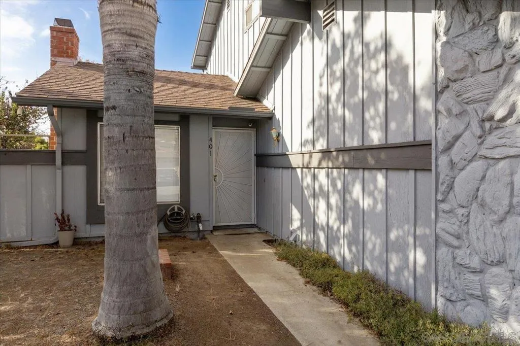 401 Blueridge Place, Escondido, California 92026 home-pic-3