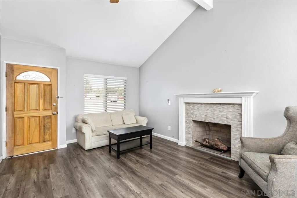 401 Blueridge Place, Escondido, California 92026 home-pic-6