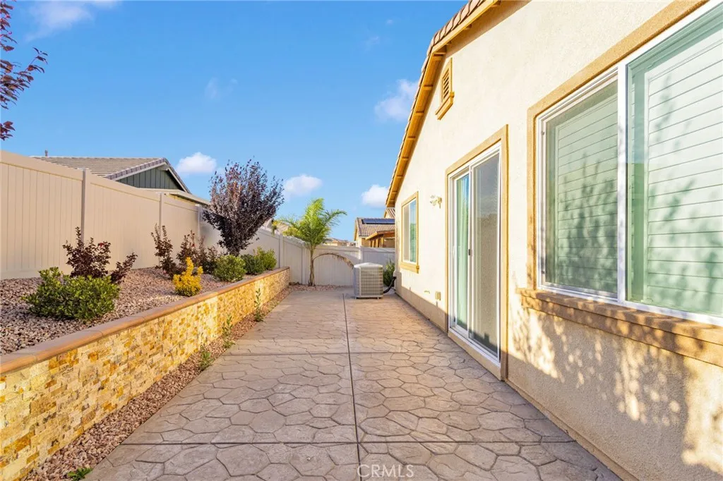 8720 Alturas, Hesperia, California 92344 home-pic-26