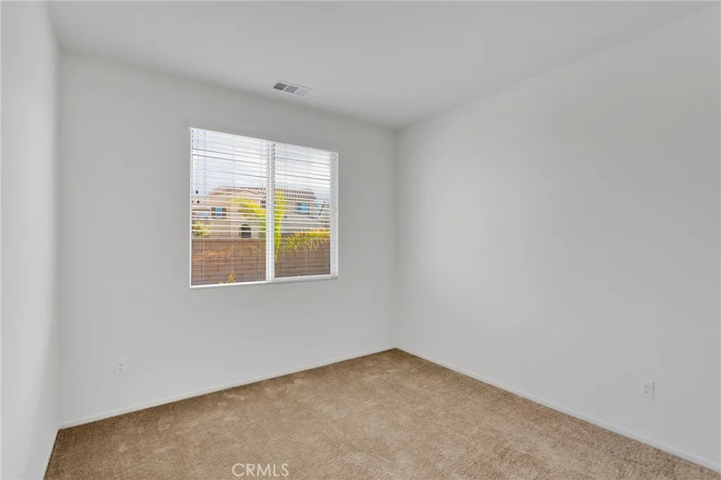 8720 Alturas, Hesperia, California 92344 home-pic-7