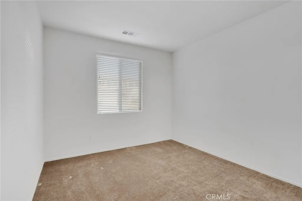 8720 Alturas, Hesperia, California 92344 home-pic-4