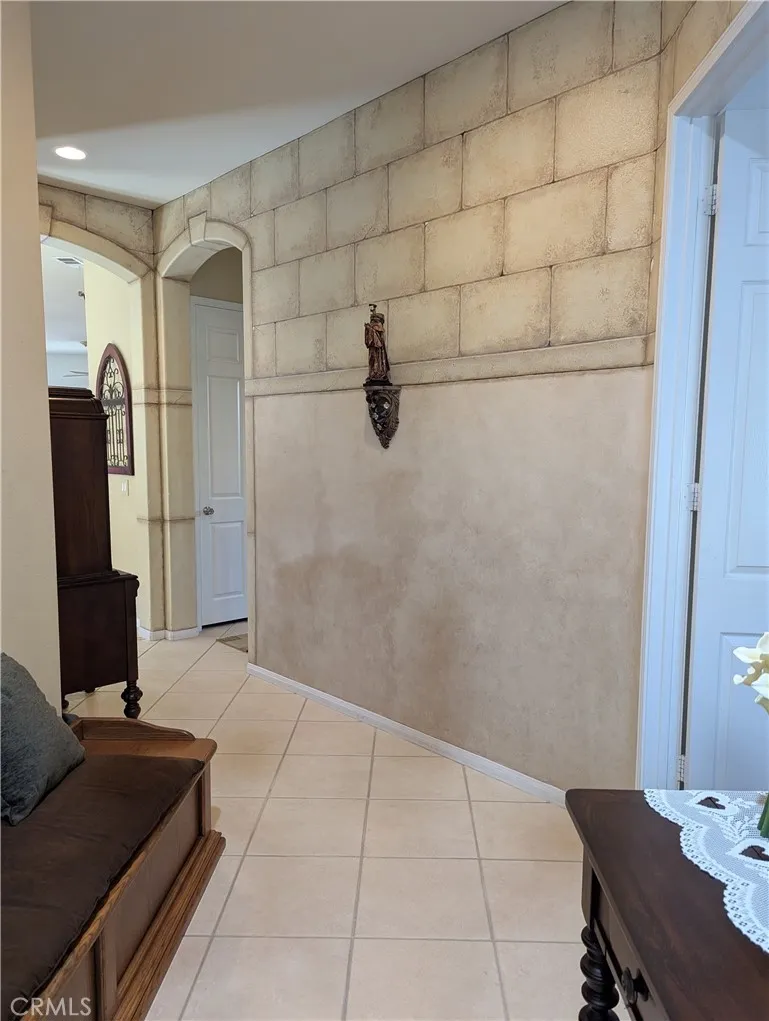 2282 Wailea Beach, Banning, California 92220 home-pic-3
