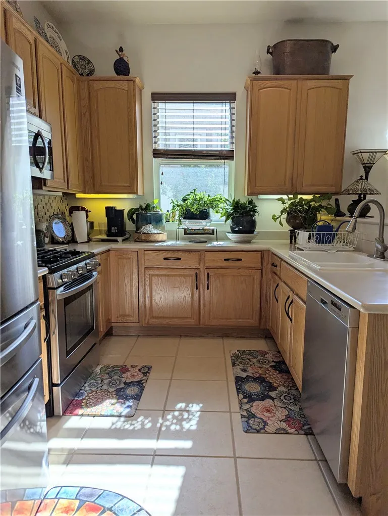 2282 Wailea Beach, Banning, California 92220 home-pic-7