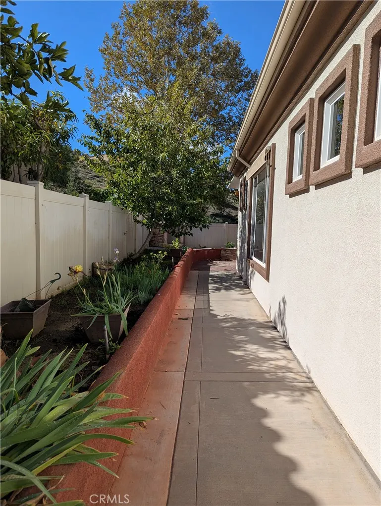 2282 Wailea Beach, Banning, California 92220 home-pic-28