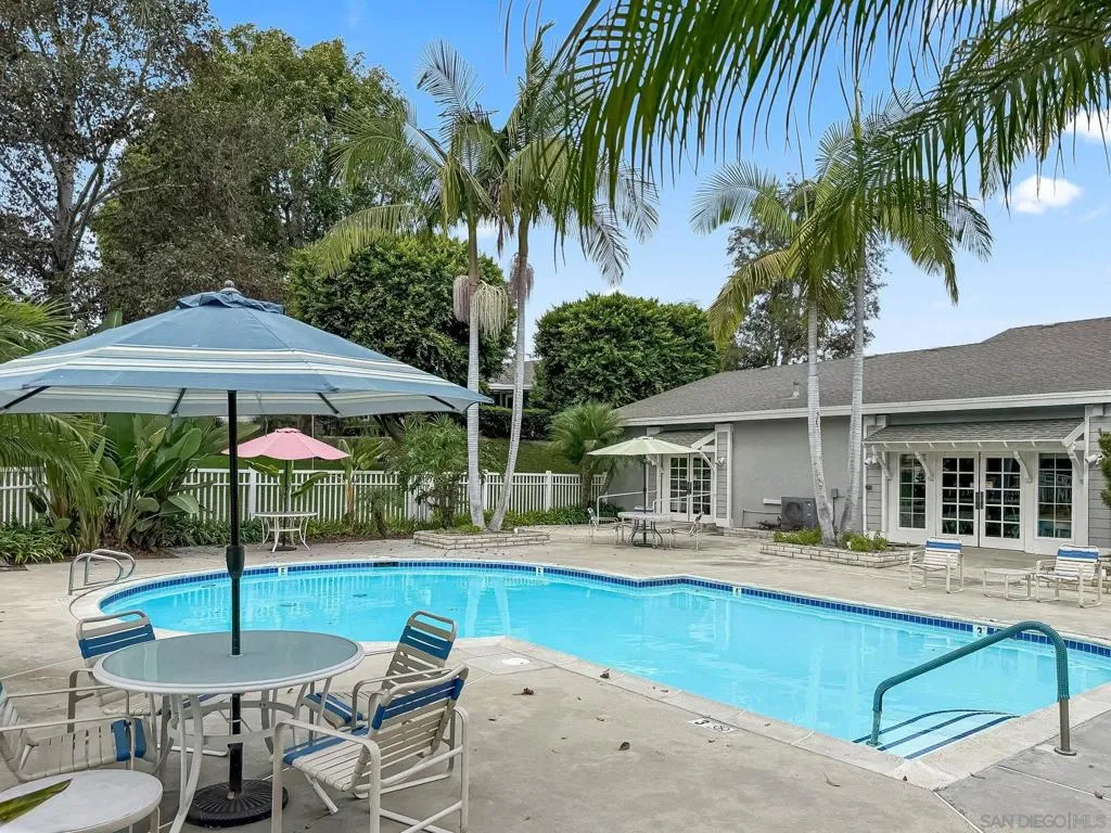 4465 Topaz Ln, Oceanside, California 92056 home-pic-36