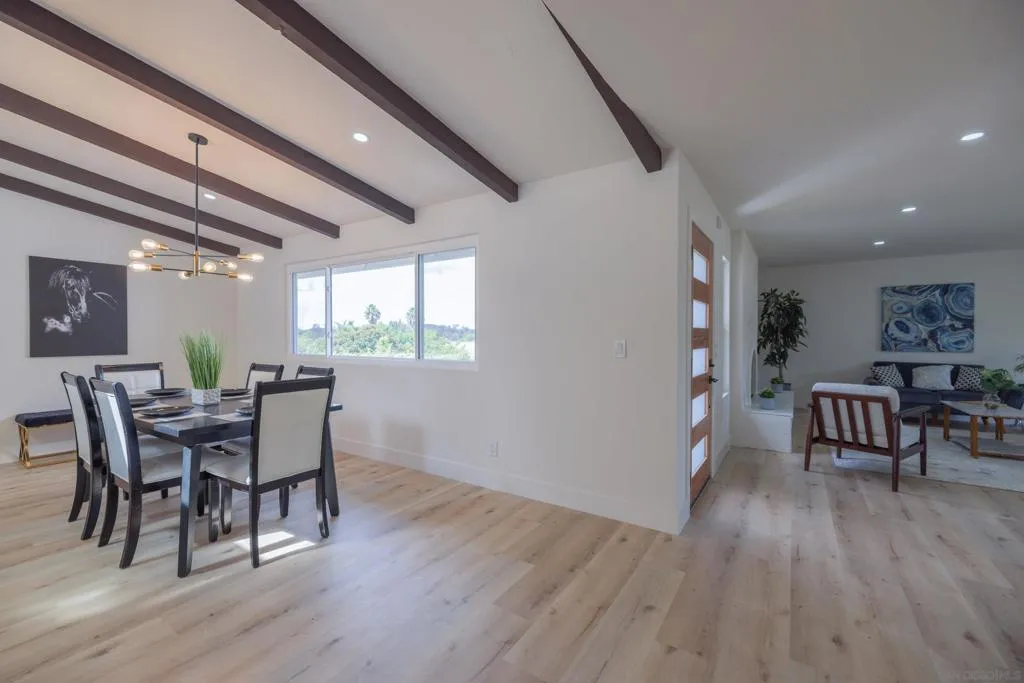 807 Poinsettia Ave, Vista, California 92081 home-pic-5