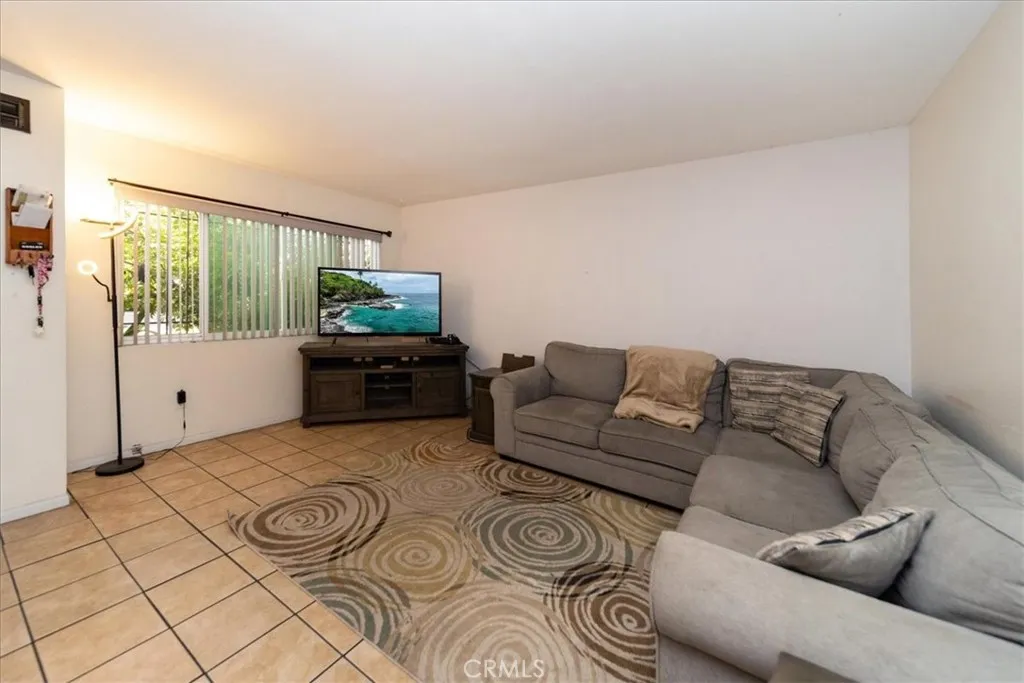 5359 Caminito Mindy, San Diego, California 92105 home-pic-9