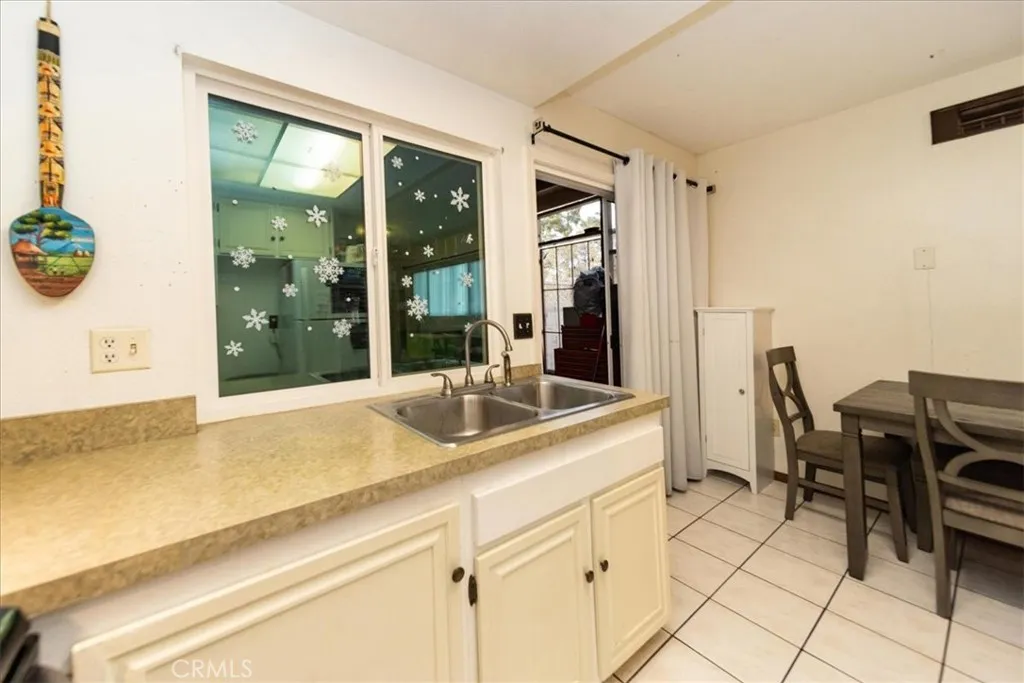 5359 Caminito Mindy, San Diego, California 92105 home-pic-16