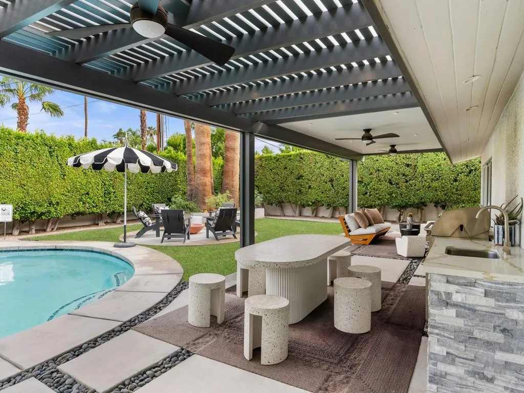 460 N Orchid Tree Lane, Palm Springs, California 92262 home-pic-32