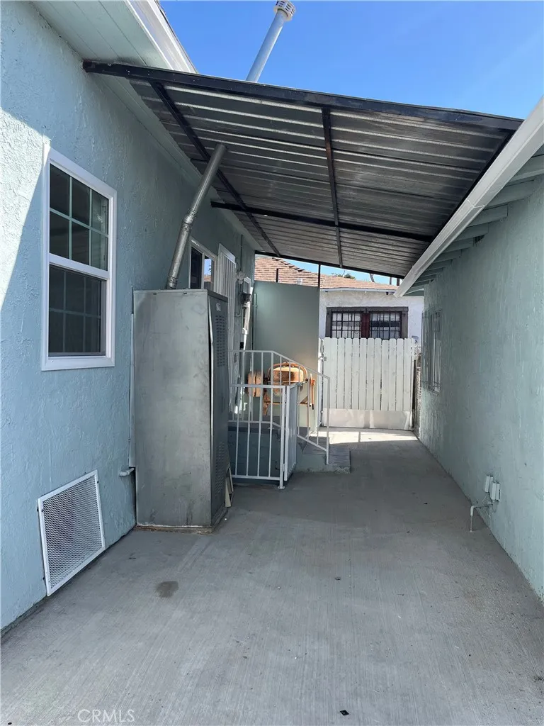 1426 E 50th, Los Angeles, California 90011 home-pic-10