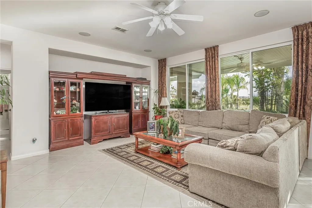 36301 Bay Hill Drive, Beaumont, California 92223 home-pic-14