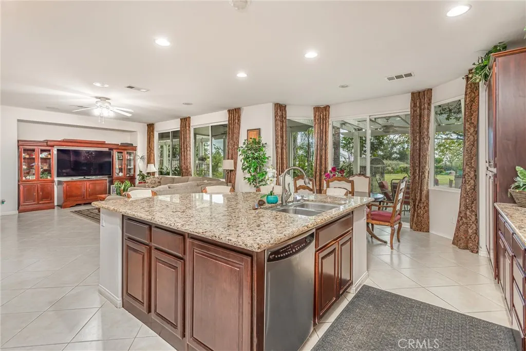 36301 Bay Hill Drive, Beaumont, California 92223 home-pic-10