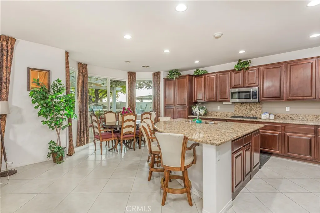 36301 Bay Hill Drive, Beaumont, California 92223 home-pic-9