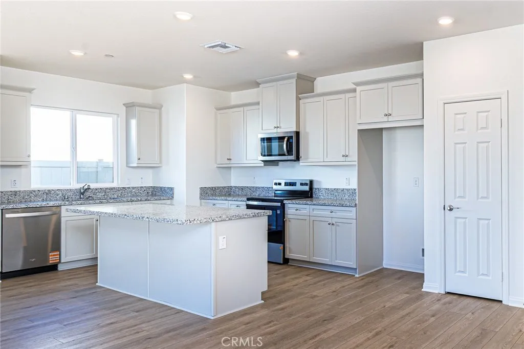 30526 Sierra Linda, Winchester, California 92596 home-pic-6